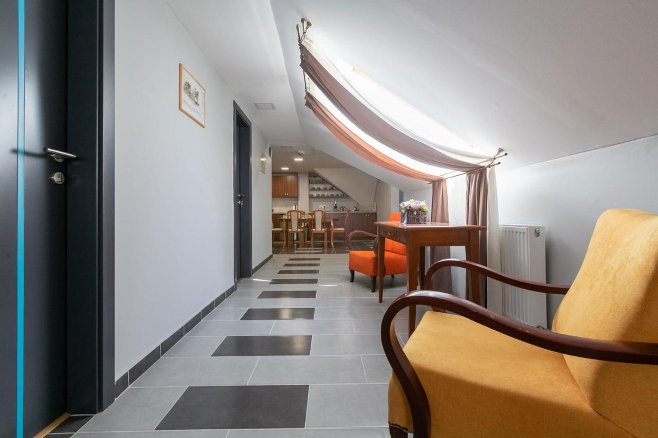 Barkoscinege Vendeghaz Hotel Geberjen Exterior photo